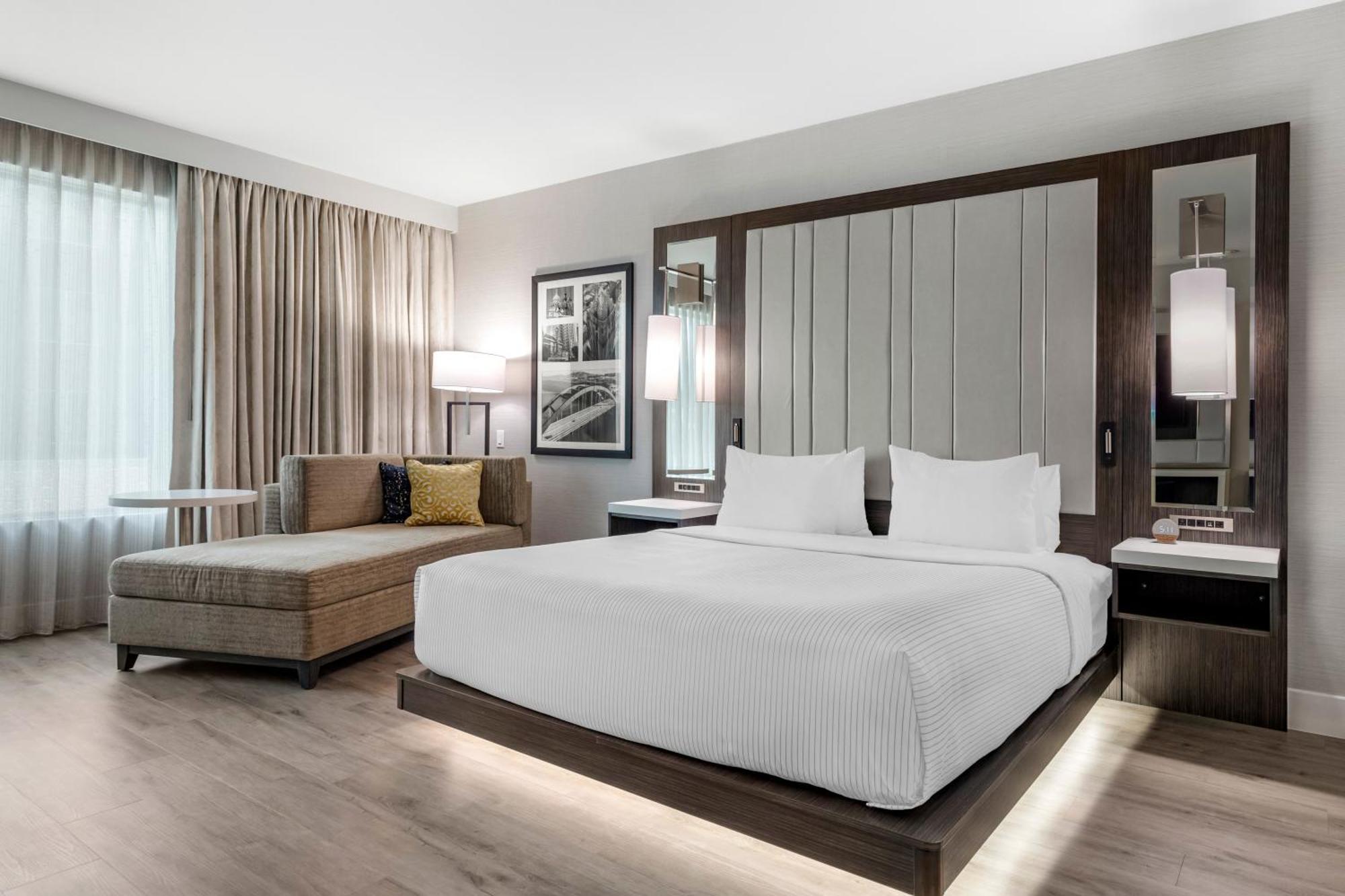 Cambria Hotel Austin Uptown Near The Domain Exterior photo