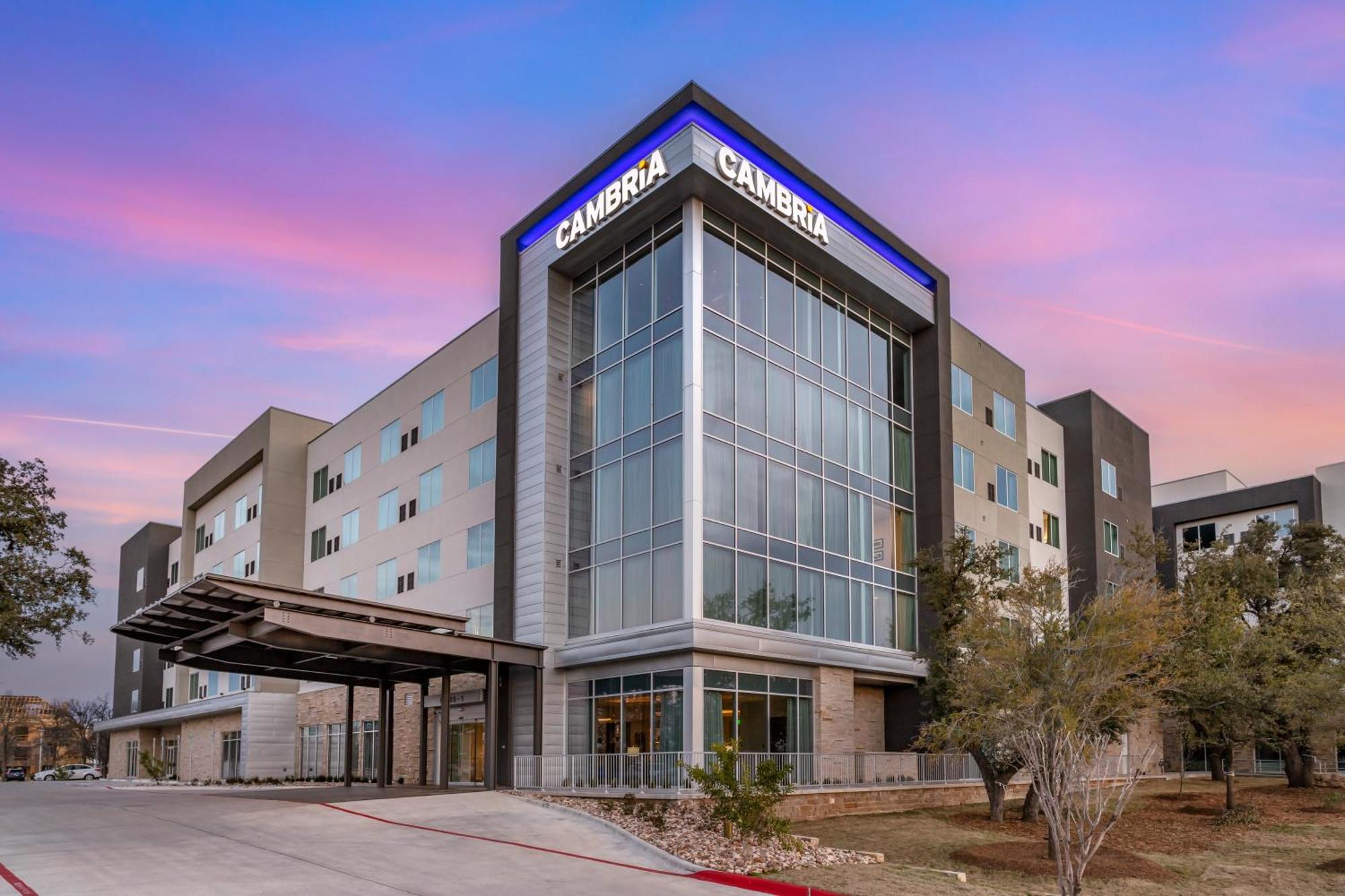 Cambria Hotel Austin Uptown Near The Domain Exterior photo